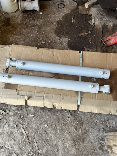 Hydraulic rams brand new - rams, new.
