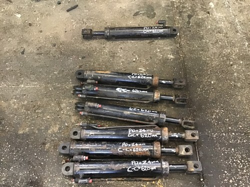 Hydraulic ram length closed - hydraulic,